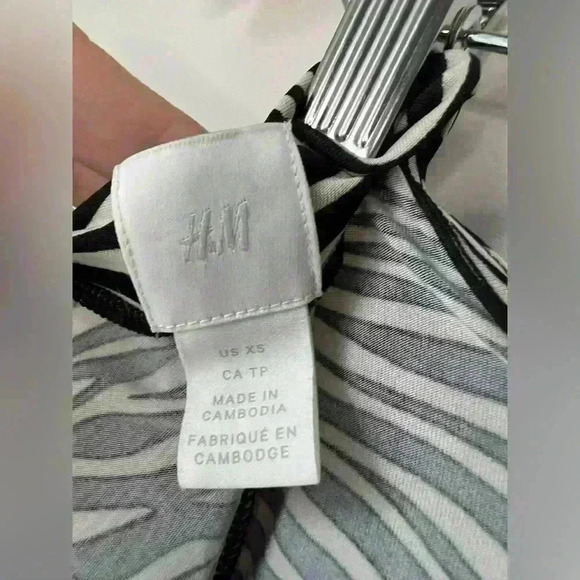 H&M Womens Sheer Black and White Zebra Animal Print Long Sleeve Bodysuit XS - Picture 8 of 11